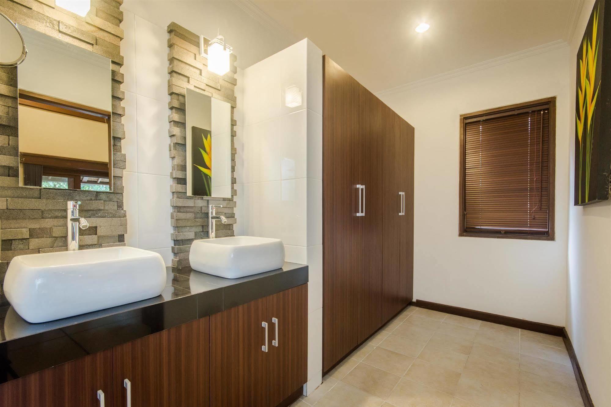 Villa Krisna Seminyak Exterior foto